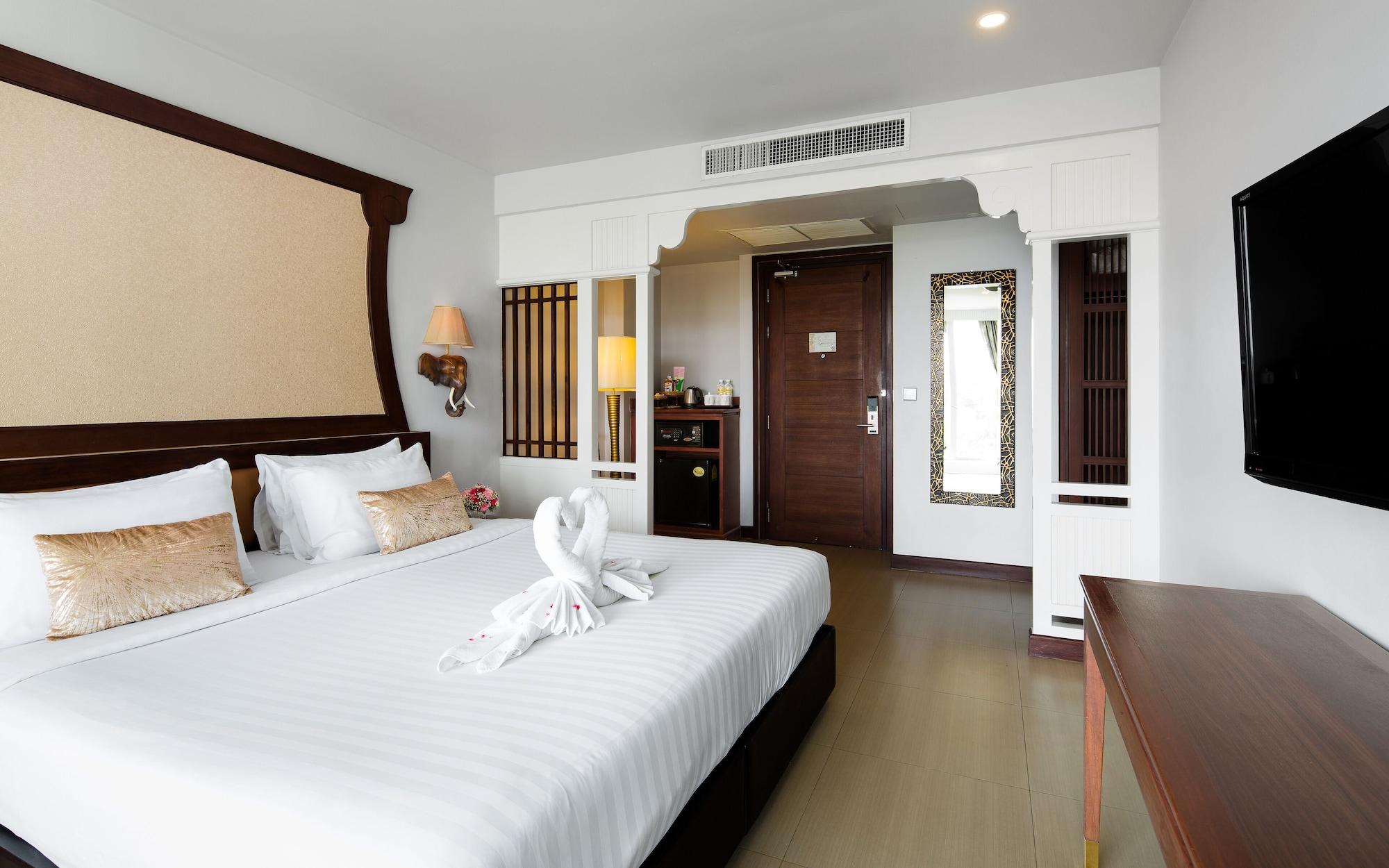 Aiyara Grand Hotel Pattaya Exterior foto