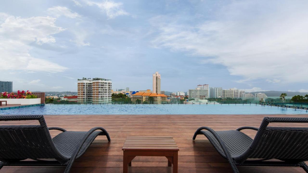 Aiyara Grand Hotel Pattaya Exterior foto