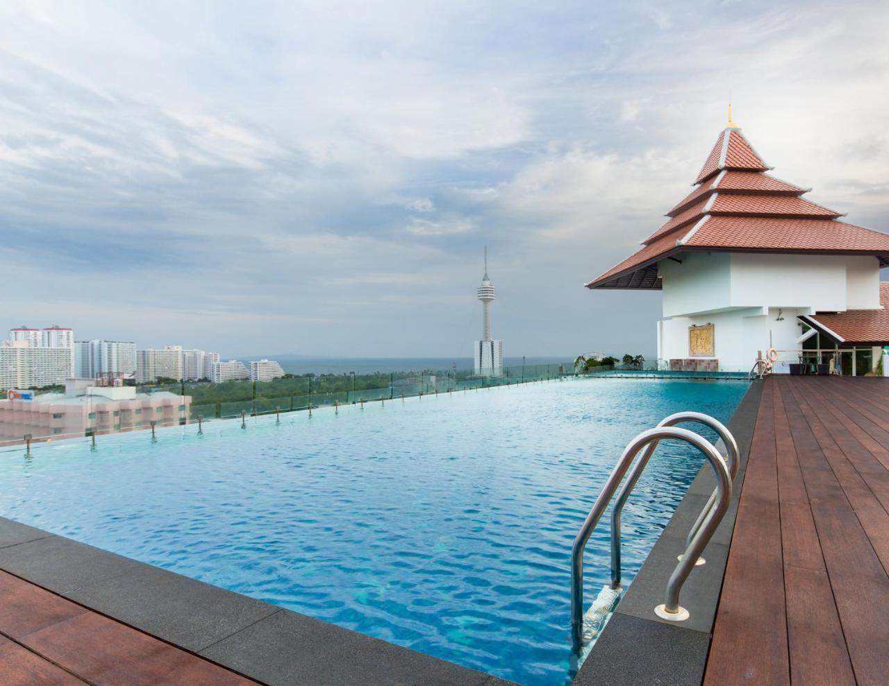 Aiyara Grand Hotel Pattaya Exterior foto