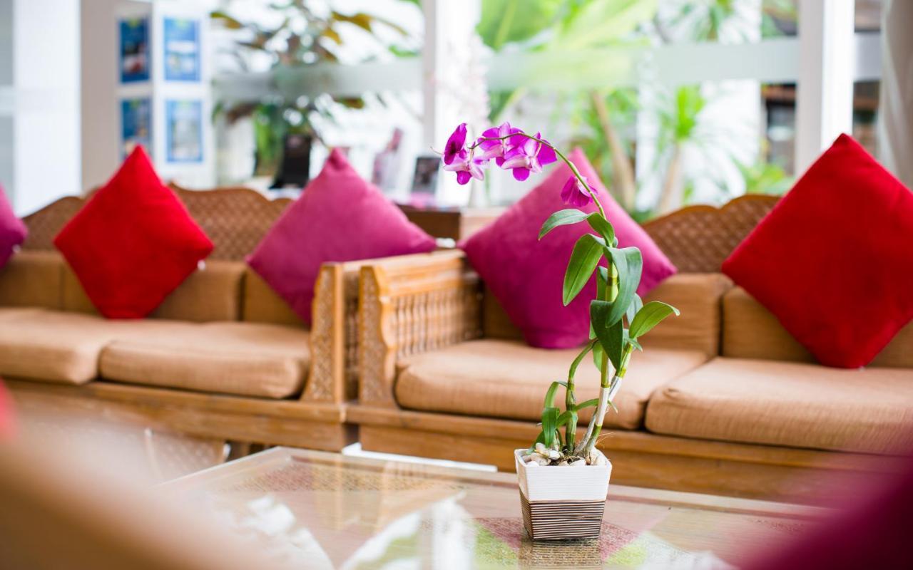 Aiyara Grand Hotel Pattaya Exterior foto