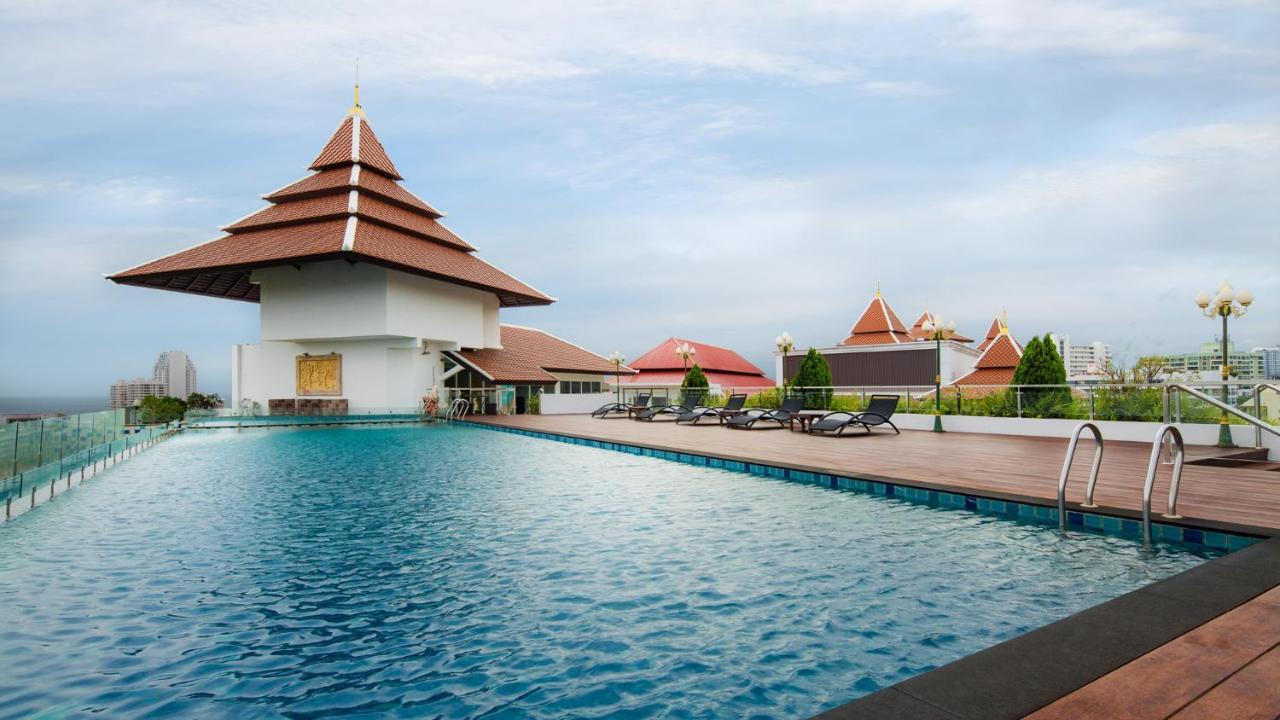 Aiyara Grand Hotel Pattaya Exterior foto