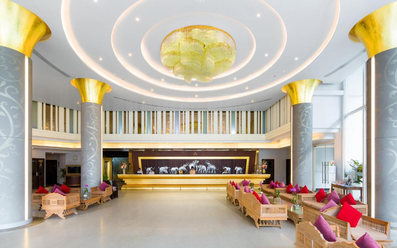 Aiyara Grand Hotel Pattaya Exterior foto